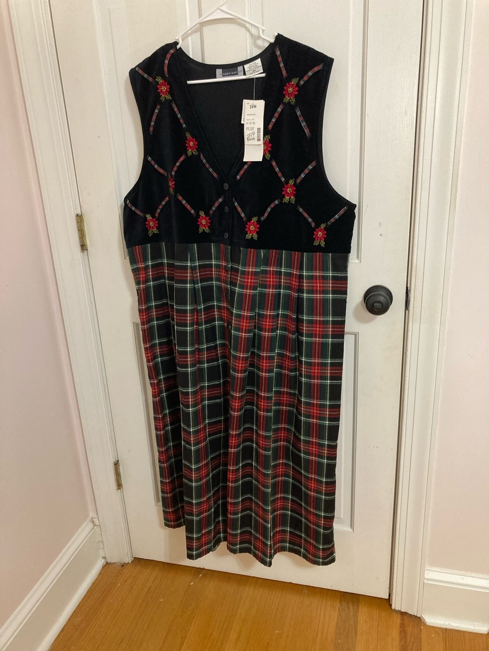 Maggie Barnes Black Velvet Top Red & Green Plaid Midi Dress